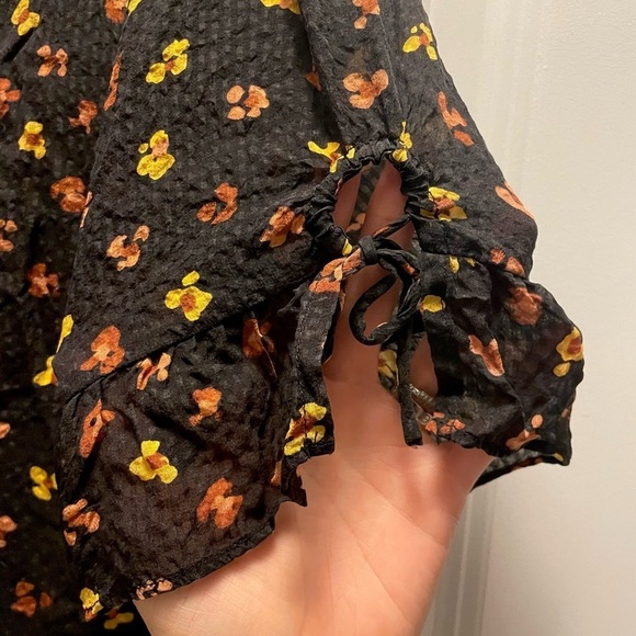 Madewell Silk Daylight Tie-Sleeve Top in Feline Floral - Picture 10 of 15